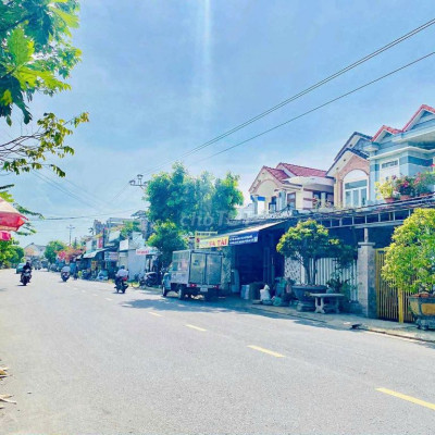 Chỉ 4xx sở hữu lô đất sát sông, gần QL1A