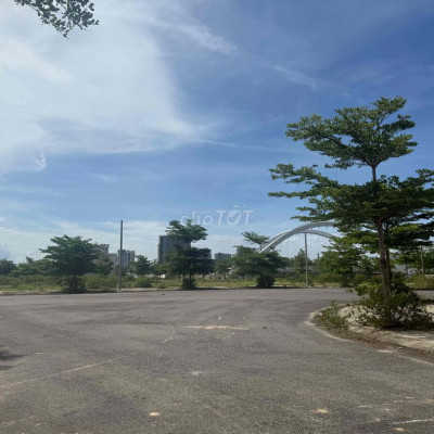 240m2 ngang 12m đường 15m5 giá siêu đầu tư