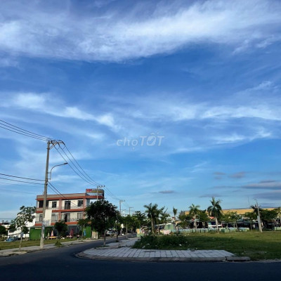 BÁN LÔ ĐẤT GẦN CHỢ ĐÔNG PHÚ GIÁ 27 TRIỆU/M² KINH DOANH AN CƯ ĐỀU TỐT