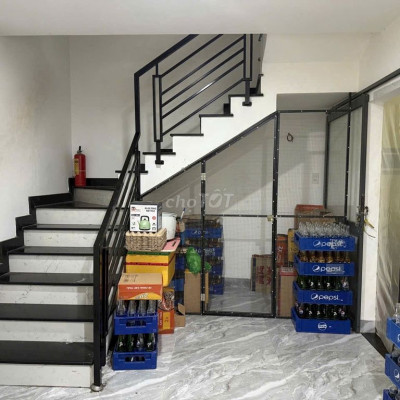 QUÁ RẺ,NHÀ GÁC LỬNG,137M2,BÊN CHỢ CẨM CHÂU,HỘI AN,GIÁ CHỈ NHỈNH 4 TỶ