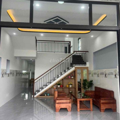 BÁN NHÀ ĐẸP 2 TẦNG ĐƯỜNG THÔNG ĐẸP Công năng 3 phòng ngủ