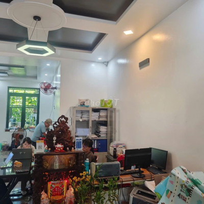 CHỦ đang rất muốn bán nhà mặt tiền đường Nguyễn Duy Hiệu.