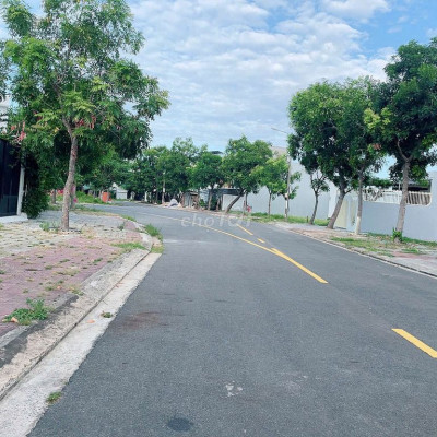 Rẻ nhất KĐT! Lô đất sạch đẹp, ngay sát ĐH FPT giá chỉ 3 tỷ 0x