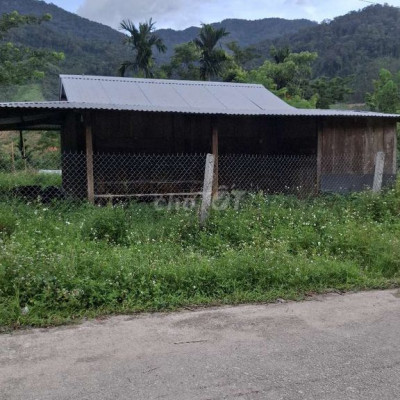 Nhà và vươn hơn 300 mét vuông tại ql 40b quảng nam đi kontum