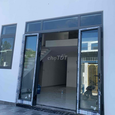 Nhà mê lửng Điện Ngọc mới xây