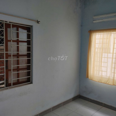 phòng trọ 41 Lê Văn Hưu ( không ở gia đình) (2 người trở lại)