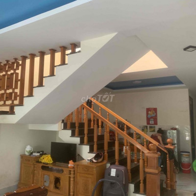 SUP HÂM ! NHA 2 TÂNG 323M NGÔP BANK NGUYÊN TÂT THANH TP HÔIAN GIA 5t65