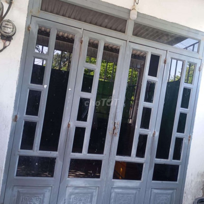 Cho thuê nhà cấp 4 có gác lững 2 phòng ngủ