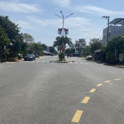 Chính chủ cần bán lô đất trục Hoàng Diệu thông thẳng Phố cổ Hội An