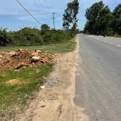 mặt tiền DT605 200m giá đầu tư