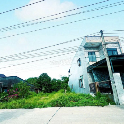 Bán nhanh lô đất trục chính Phú Quý-Đại Hiệp, đường betong 6m