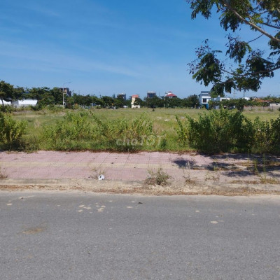 Bán lô 150m2, ngang 6m dài 25m, đường 17,5m, giá 16tr/m2