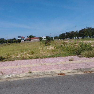 Sở hữu ngay lô góc 2 mặt tiền diện tích 187m2 giá chỉ 16tr/m2