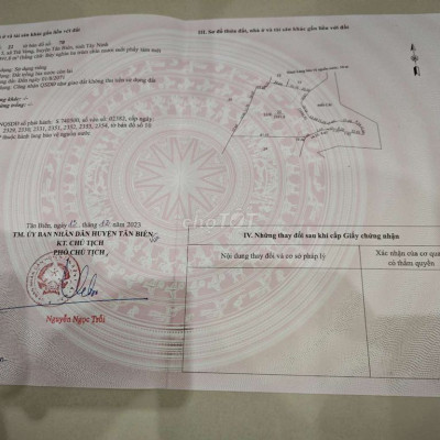 Đất ruộng cặp suối