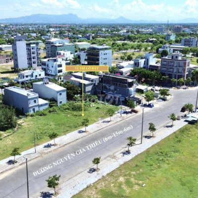 KĐT số 4: vị trí Vip, dt 171m2, đường Nguyễn Gia Thiều