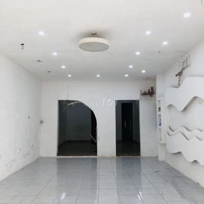 Cho thuê nhà nguyên căn mặt tiền 44 Quang trung ái nghĩa