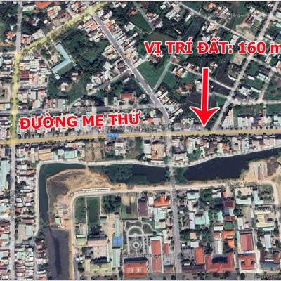 Bán lô đất 160 m2; mặt đường Mẹ Thứ; trung tâm thị trấn Vinh Điện
