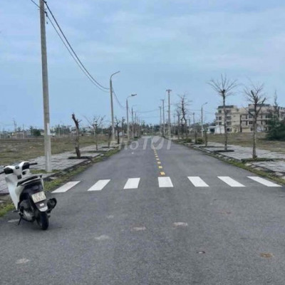 ĐẤT ĐIỆN NGỌC SÁT BIỂN - GIÁP COCOBAY ĐÀ NẴNG