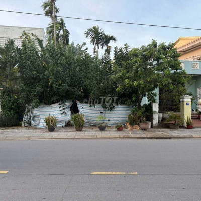 ĐẤT MT ĐƯƠG  NGUYỄN TRI PHƯƠNG- TPHỘIAN KHU KS,HOMSETAY, VILA GIA 4T25