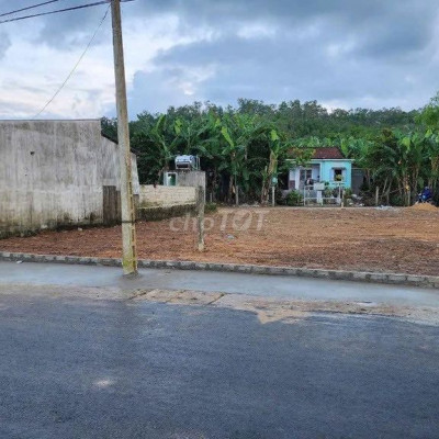 loại đất ở , mặt tiền 610 hùng vương , duy châu