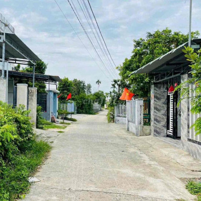 Thật sự cần tiền bán rẻ lô đất Điện Hoà, 135m2,  sạch đẹp, gần chợ