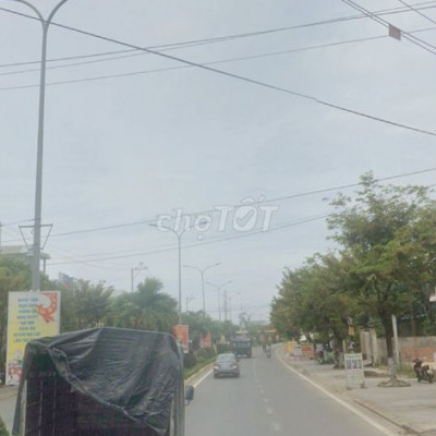 Bán gấp đất mặt tiền Hùng Vương