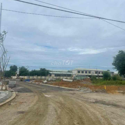 bán đất Khối Phố An Thanh 140m2 vuông vức sổ đẹp -ô tô vi vu