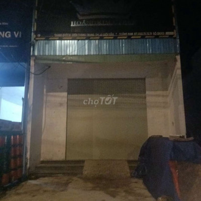 Nhà đổ 2 tầng, đường Trần Phú