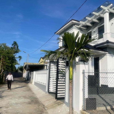 Bán đất đẹp 125m2 - vuông vức đối diện biệt thự đẹp