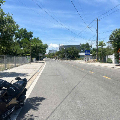 gấp bán lô đất mặt tiền Lê Quý Đôn,P. Điện Bàn,Đà Nẵng-78m2-2.4 tỷ