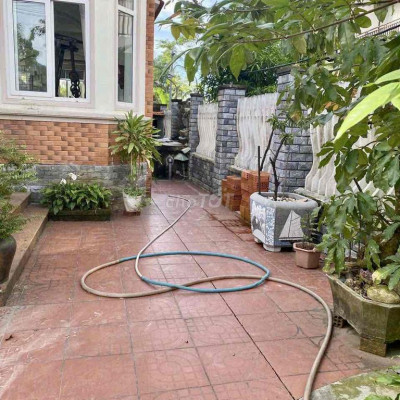 Bán nhà 2 tầng sân vườn, 397m2 mt Nguyễn Chí Thanh, Hội An