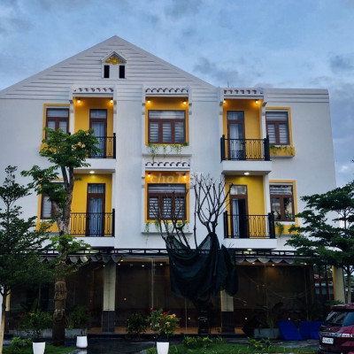 Chính chủ cho thuê mặt bằng 2 mặt tiền 200m2 Khu đô thị Nam Hội An