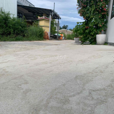 Đất kiệt Tứ Ngân Điện Ngọc