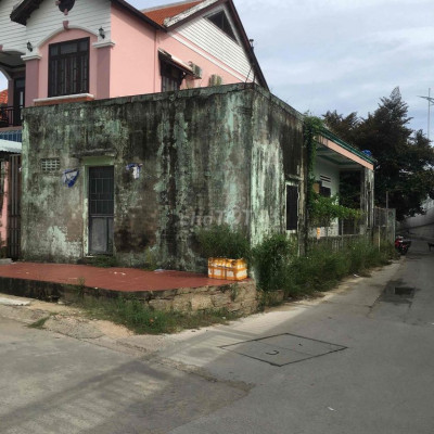 nhà 2 mặt tiền Huyền Trân Công Chúa, ngay chân cầu Thanh Nam