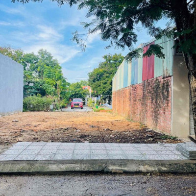 cần bán lô đất tại Chợ Thanh Quýt