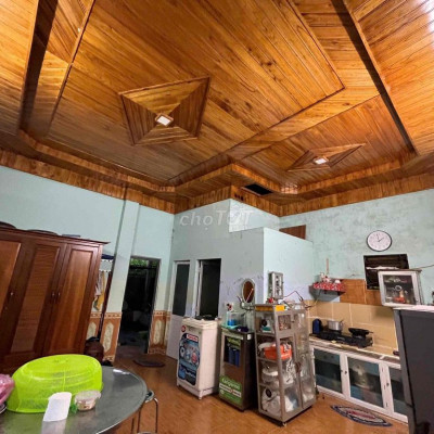 Bán nhà đẹp Điện Thắng Bắc gần quốc lộ giá rẽ