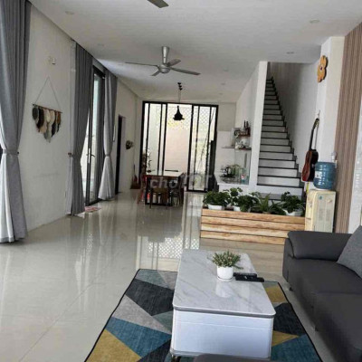 BÁN CĂN VILLA VỚI DÒNG TIỀN ỔN ĐỊNH