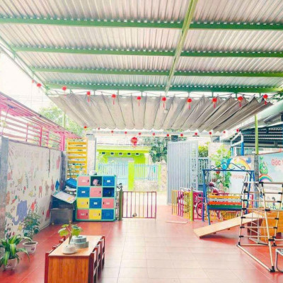 Nhà mặt tiền đường 7m .dt 174m2 .6*29