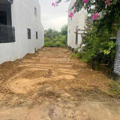 Cần để lại lô đất thổ cư đẹp 114m2 ở Điện Dương