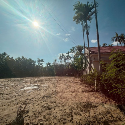 Giảm giá sâu - giá chủ về tròn 10 tỷ 497m² đất ở - sau nhà là hồ tôm.