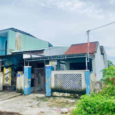 Bán nhà Phường Hội An Tây, gần sông gần biển, đường nhựa đẹp