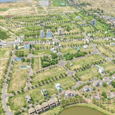 Kđt Sentosa đường 10m5 trục chính thông ra bến du thuyền sông,S: 120m2