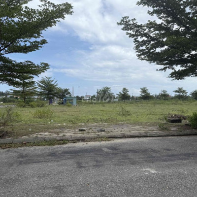 biệt thự sentosa cách sông cổ cò 30m 200m 10x20 7m5