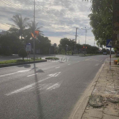 🔥 160m² ĐẤT MẶT TIỀN LẠC LONG QUÂN, HỘI AN – TRỤC CHÍNH VEN BIỂN 🔥