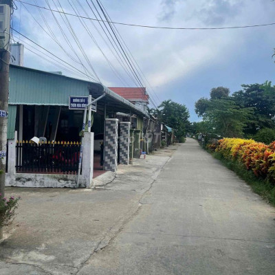 Duy Phước - Gần Quốc lộ 1A- Bán lô Đất Đẹp gần Trường Học…..,,