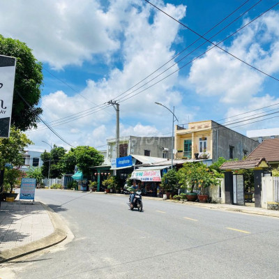 Cần tiền bán gấp lô đất ngay trung tâm hành chính Nam Phước chỉ 8xx