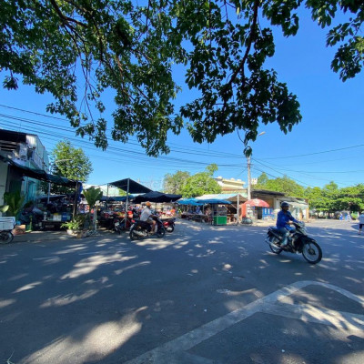 6M NGANG - CẠNH CHỢ KINH DOANH BUÔN BÁN SẦM UẤT