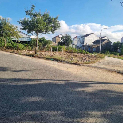 Cần bán lô góc 2 mặt tiền đường 22m - biển Cửa Đại HỘI AN