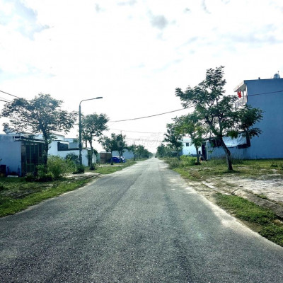 Xuất hiện lô đất GIÁ RẺ ngay khu đoi thị số 9, chợ đầu mối Điện Ngọc